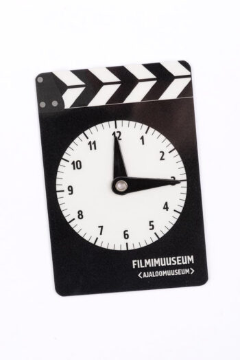 Filmimuuseumi parkimiskell. Plastikust parkimiskellal on liigutatavad seierid. Mõõdud: 13 x 9 cm