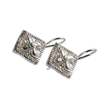 Rippuvad kõrvarõngad Maidla vöönaastust hõbe